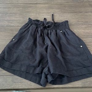 Black shorts xL in woman